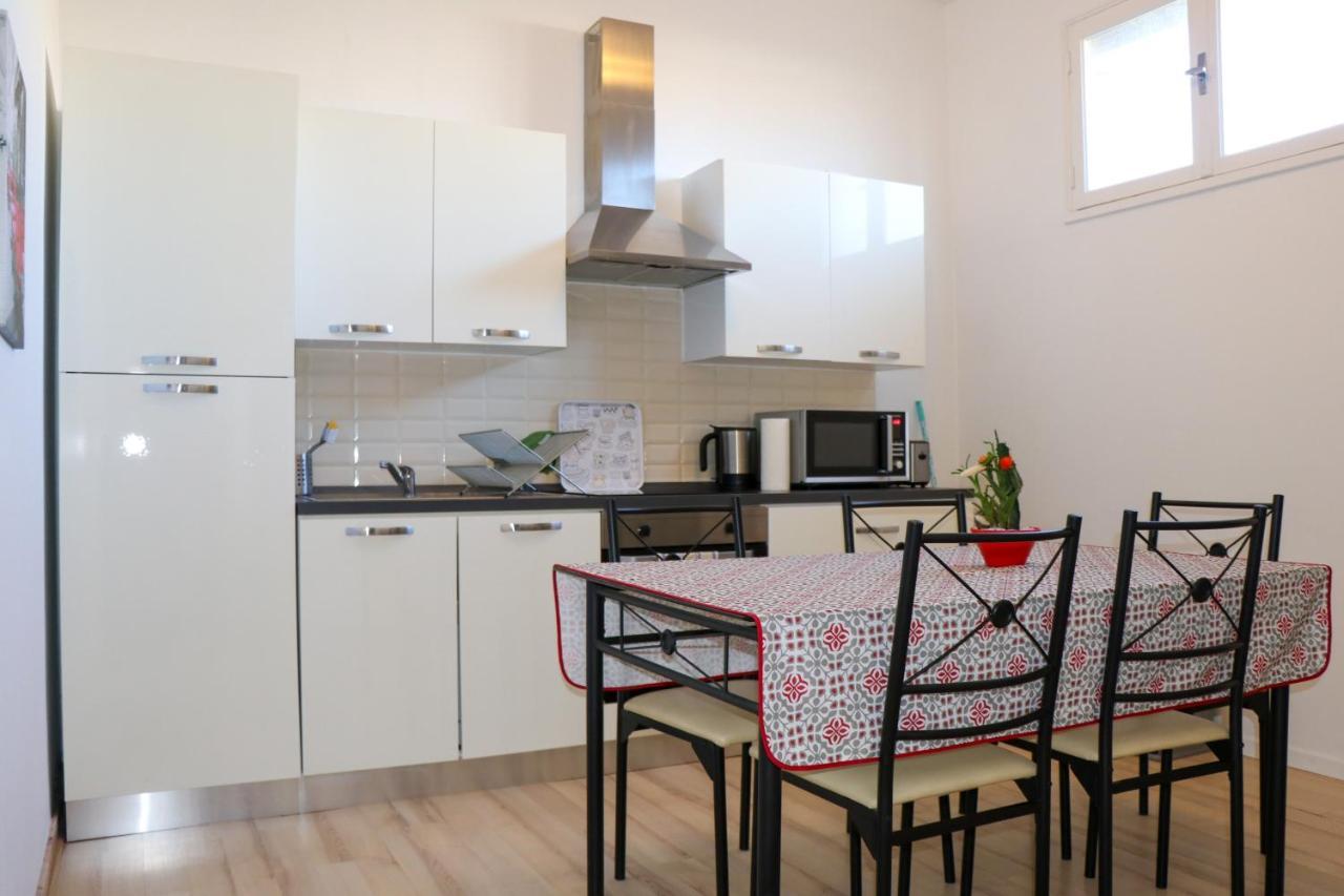Appart Aux Deux Colombes Avec Balcon Et Garage Pamiers Luaran gambar